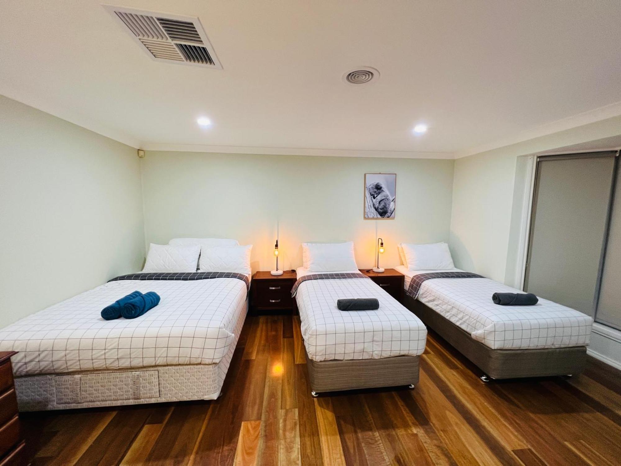 Spacious 6 Bedroom Holiday Home 15 Min Away From Melbourne Airport Sydenham Exteriör bild