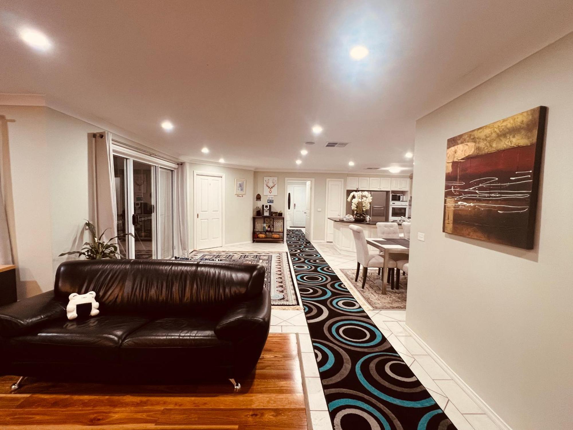 Spacious 6 Bedroom Holiday Home 15 Min Away From Melbourne Airport Sydenham Exteriör bild